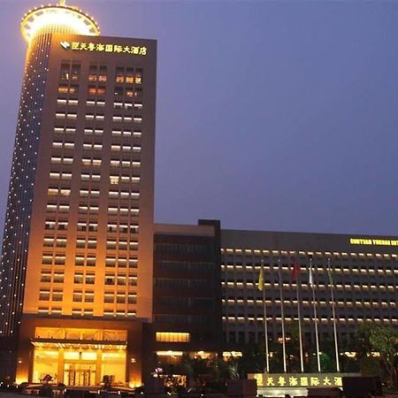 Chutian Guangdong International Hotel Ухань Экстерьер фото